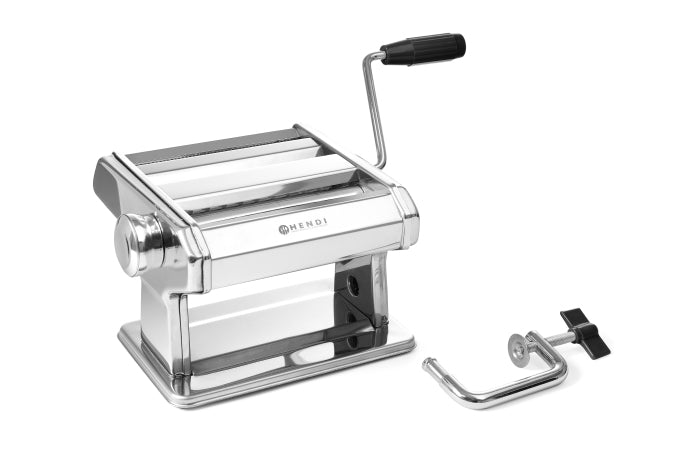 Manual pasta maker