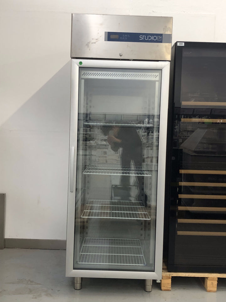 Armadio vetrina refrigerata Studio 54 - 700 litri