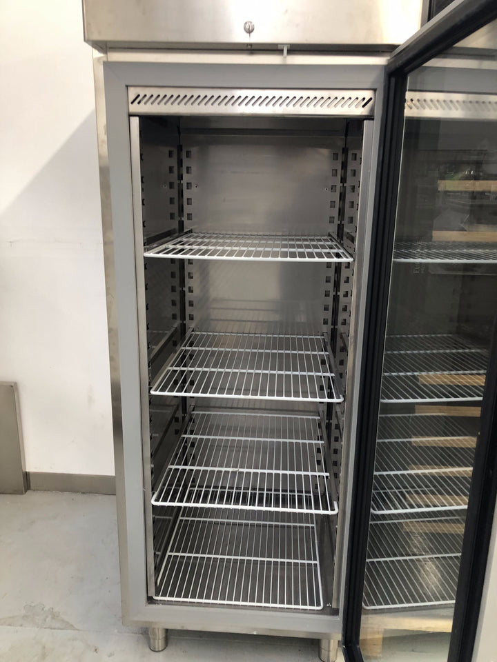 Armadio vetrina refrigerata Studio 54 - 700 litri