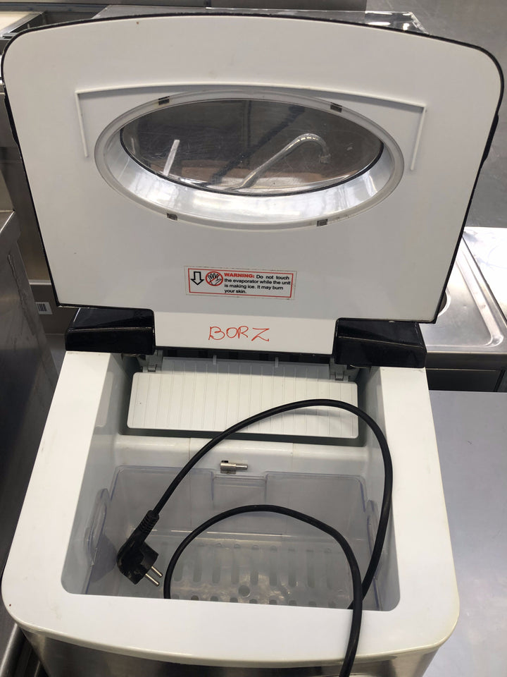 Produttore di ghiaccio da tavolo Kitchen Line 15 - usato