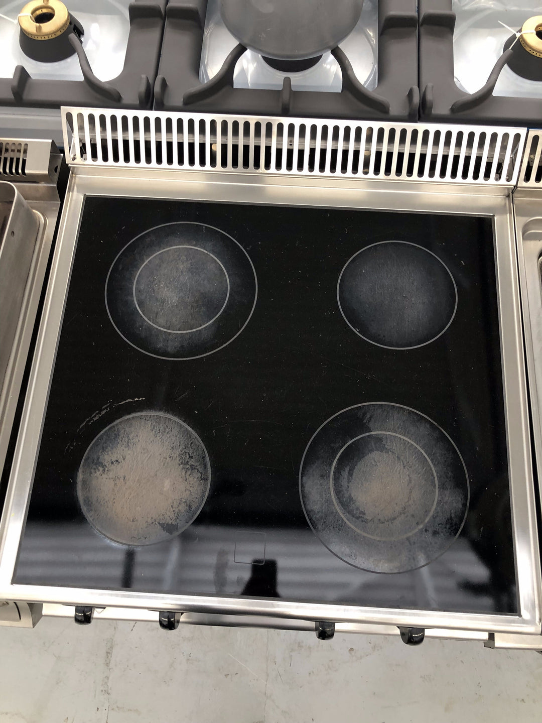 Cucina ad induzione 4 zone usata 80x70