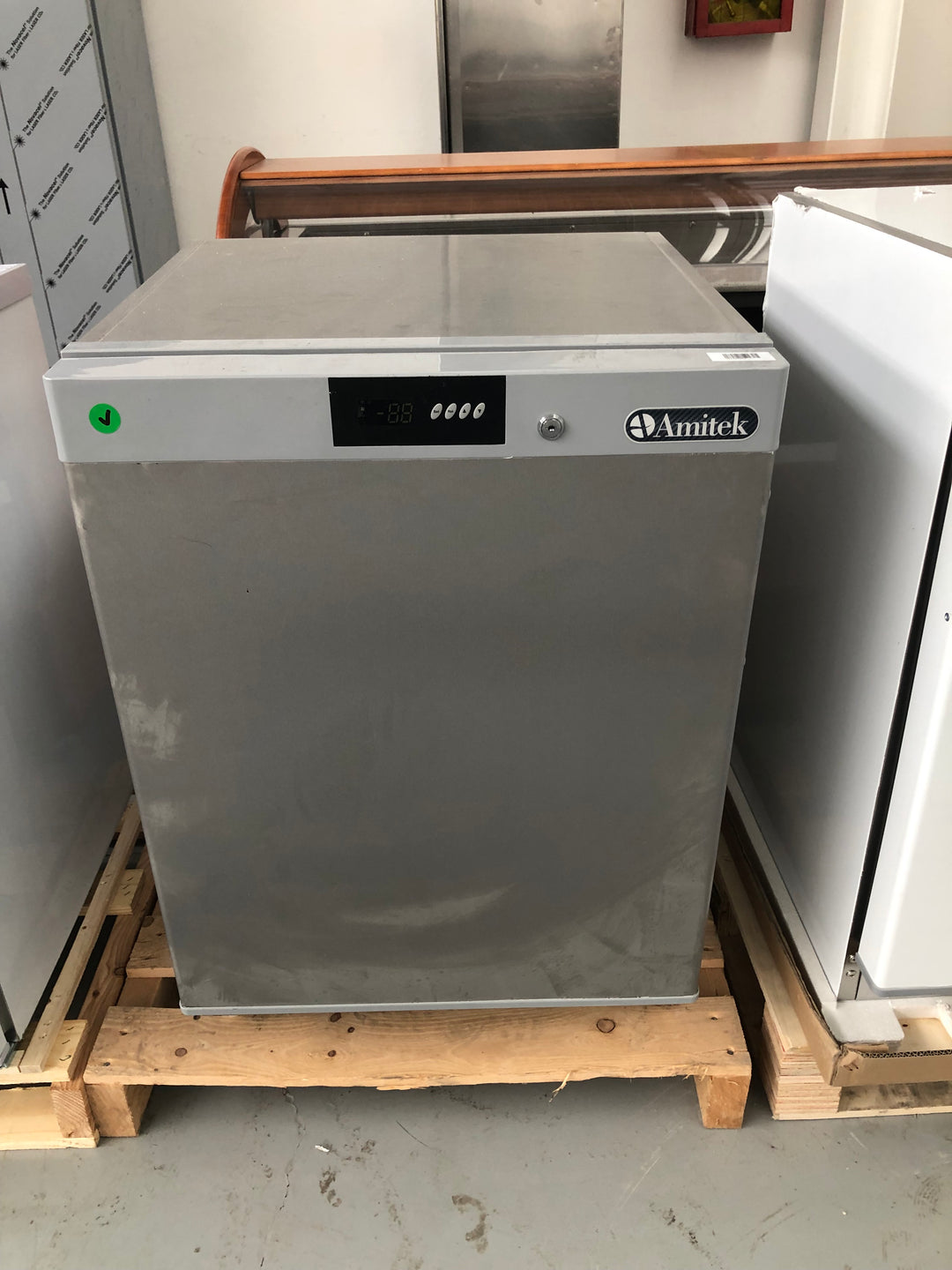 Armadio basso frigo sala demo di occasione 200Lt