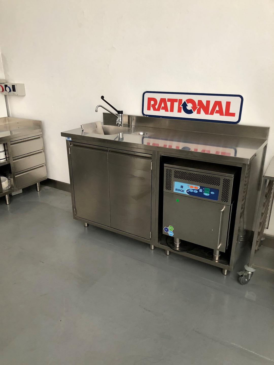 Lavello inox sala EXPO - ( Abbattitore non incluso )
