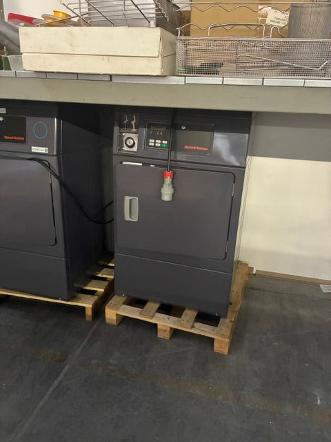 Asciugatrice PRIMUS SPEEDQUEEN con gettoniera mod. 10kg demo