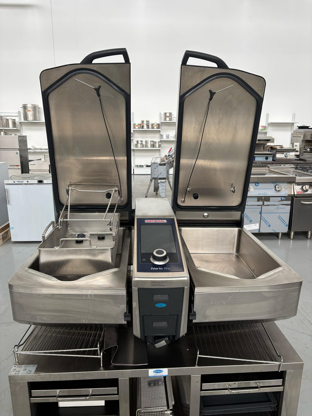 Ivario pro 2s Rational sala espositiva