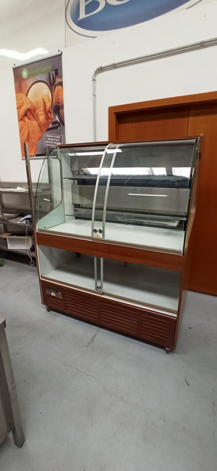 Vetrina refrigerata espositiva marca Tecfrigo Mod TAVERNA10 usata